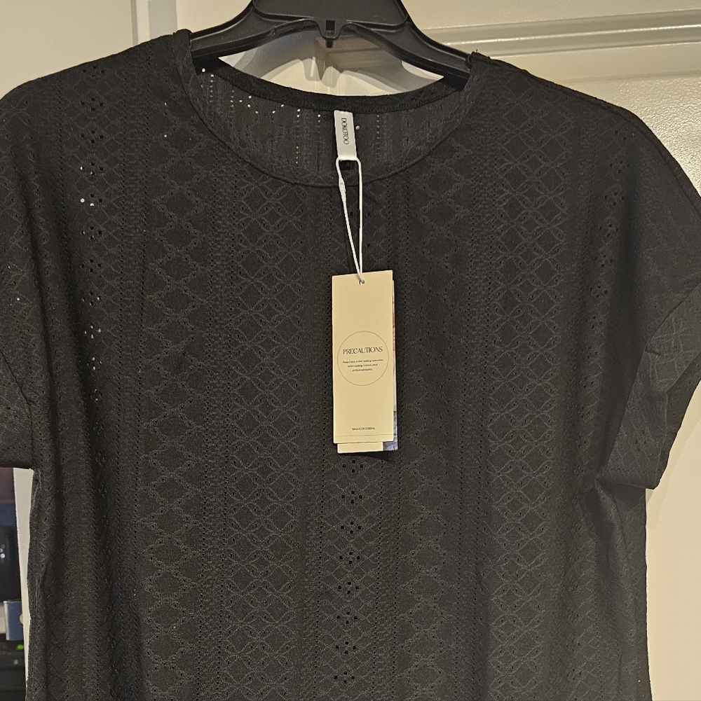 Black Lace Short Sleeve Top By Dokotoo